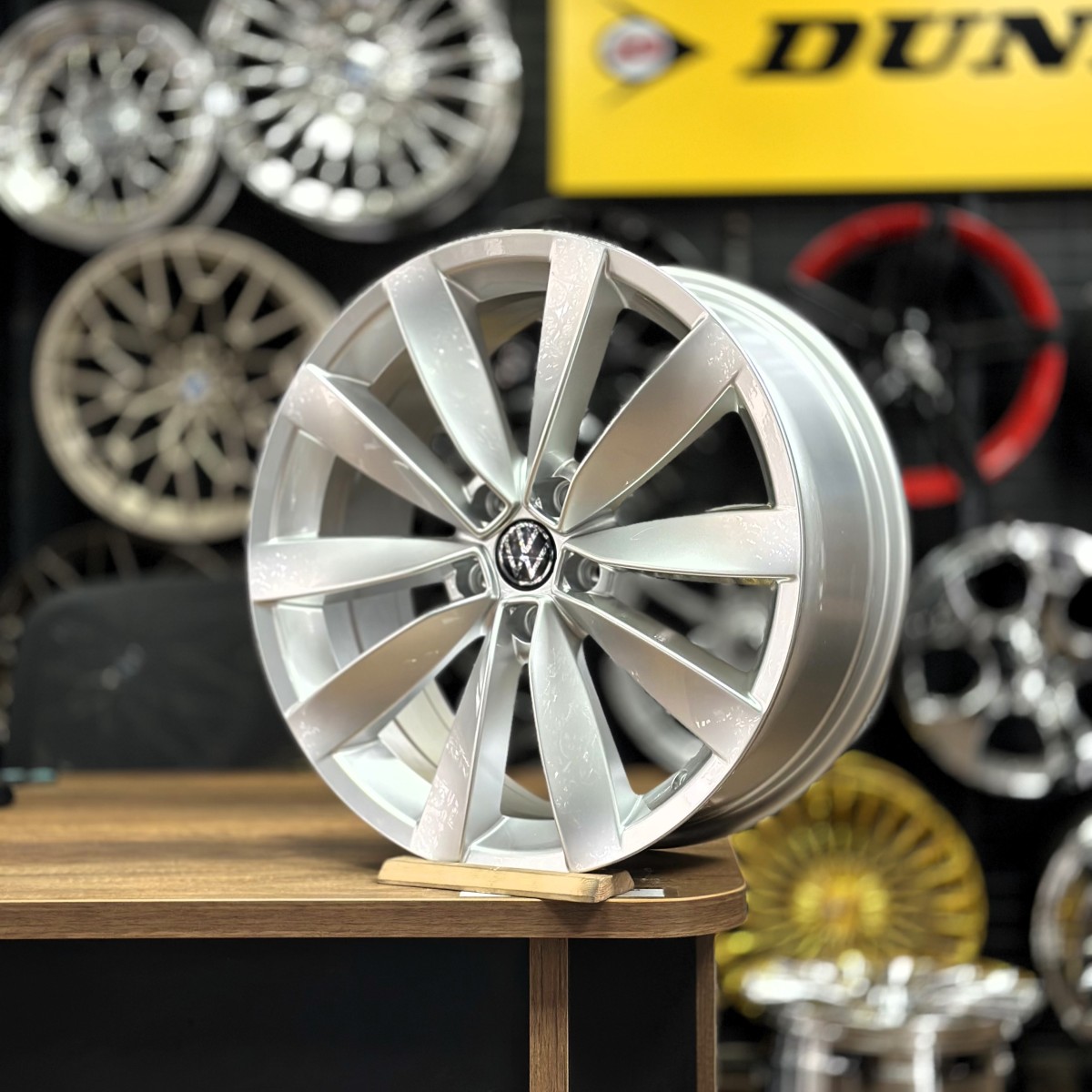 19/5X112 19X8 ET41 57.1 SILVER