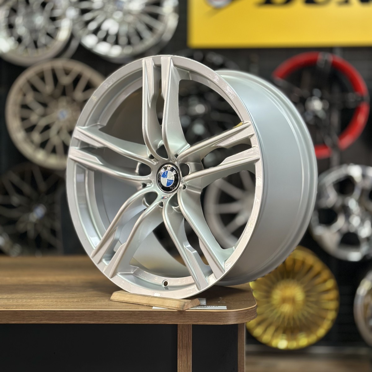 20" 8.5J 5x120 ET33 72.6 Gümüş Jant Takımı (4 Adet) KORMETAL