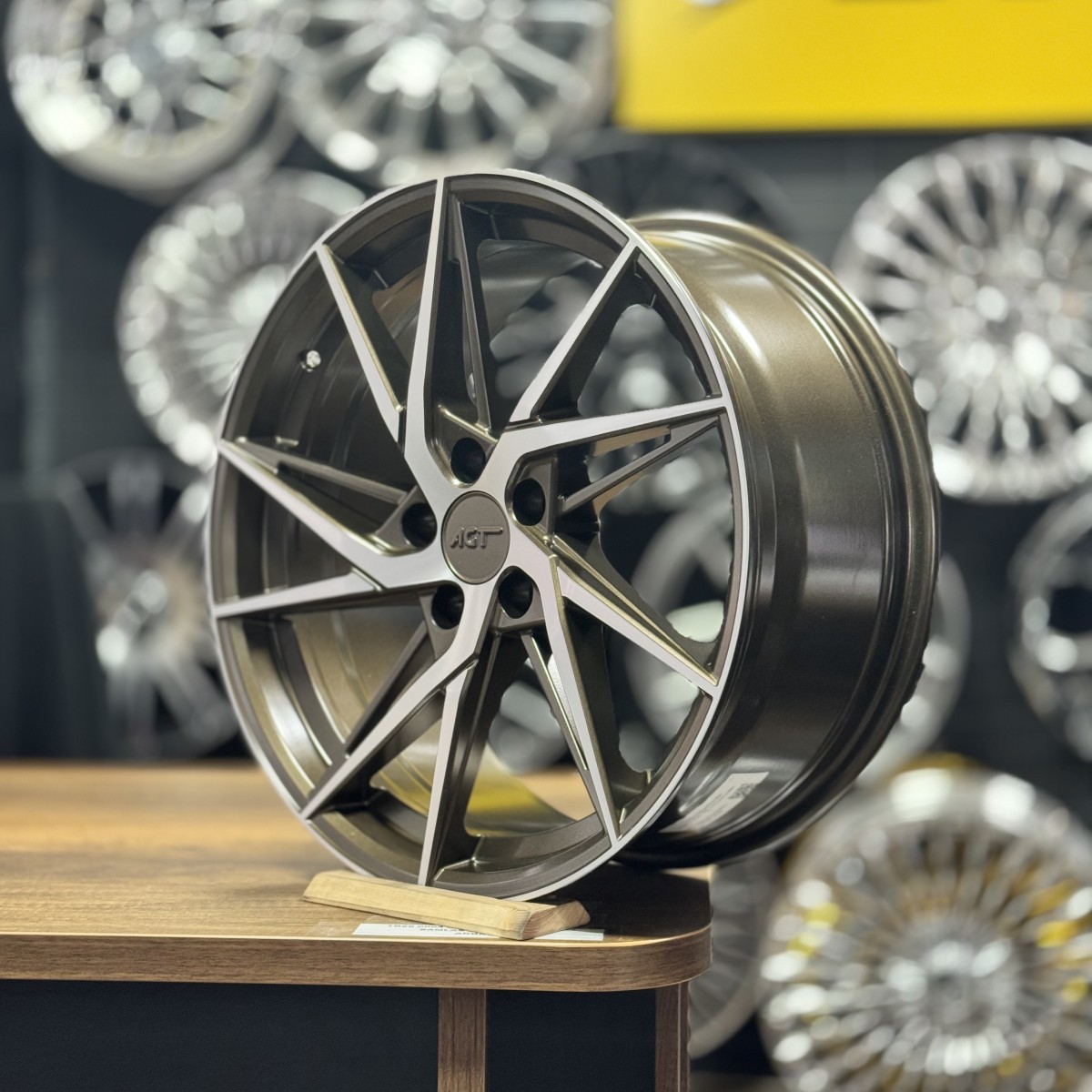 18" 8J 5x108 ET35 72.6 Bronz Mat Jant Takımı (4 Adet) FD WHEELS