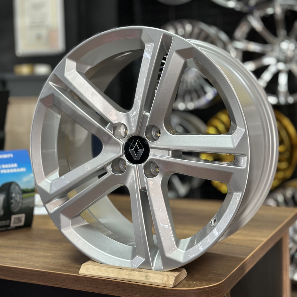 17" 7.5J 4x100 ET35 67.1 Gümüş Jant Takımı (4 Adet) SONIC