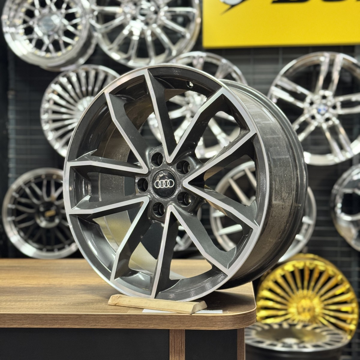 18" 8J 5x112 ET37 66.4 Antrasit Jant Takımı (4 Adet) STW Wheels