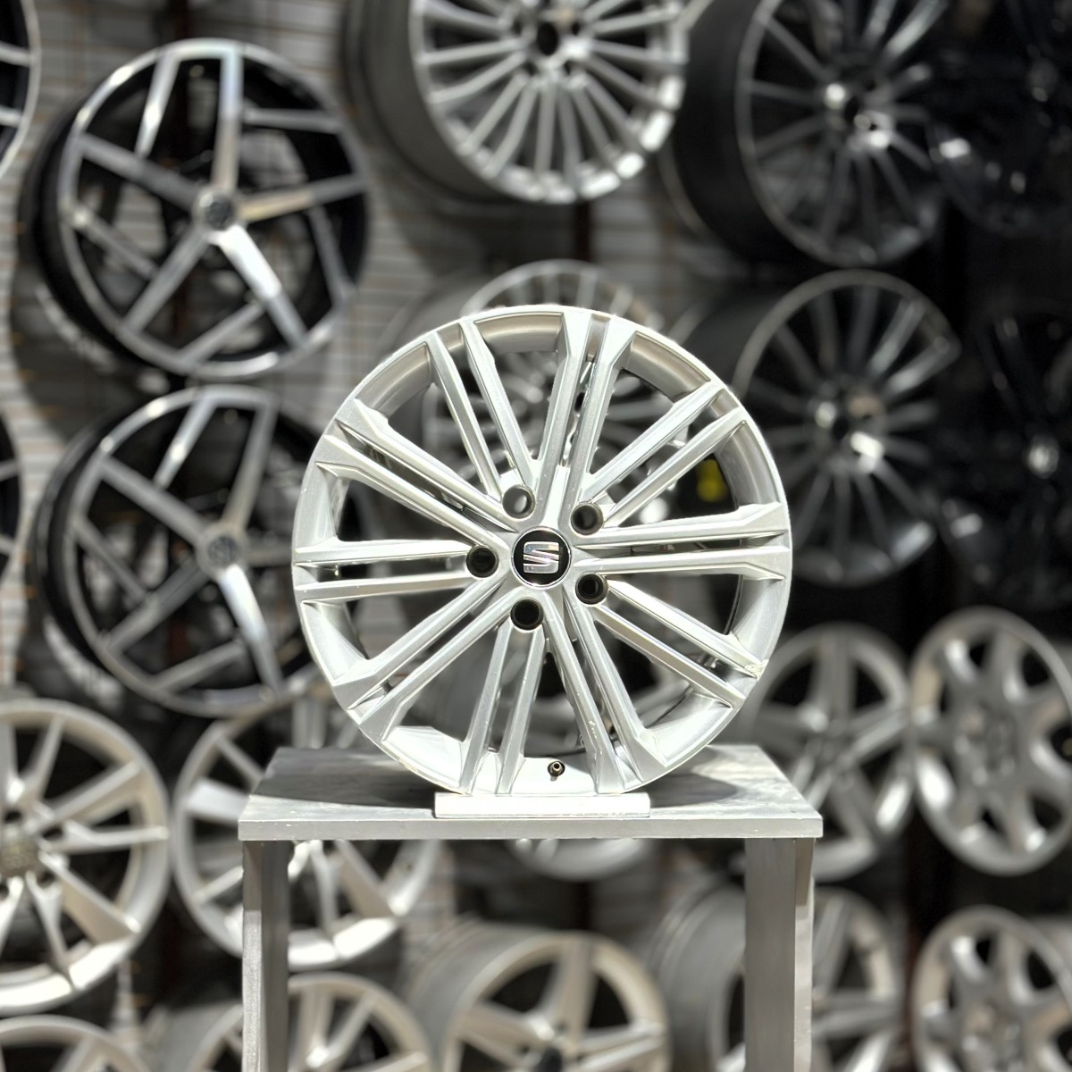 7X17 ET49 5X112 SEAT LEON MK3 OEM TAKIM 2. EL