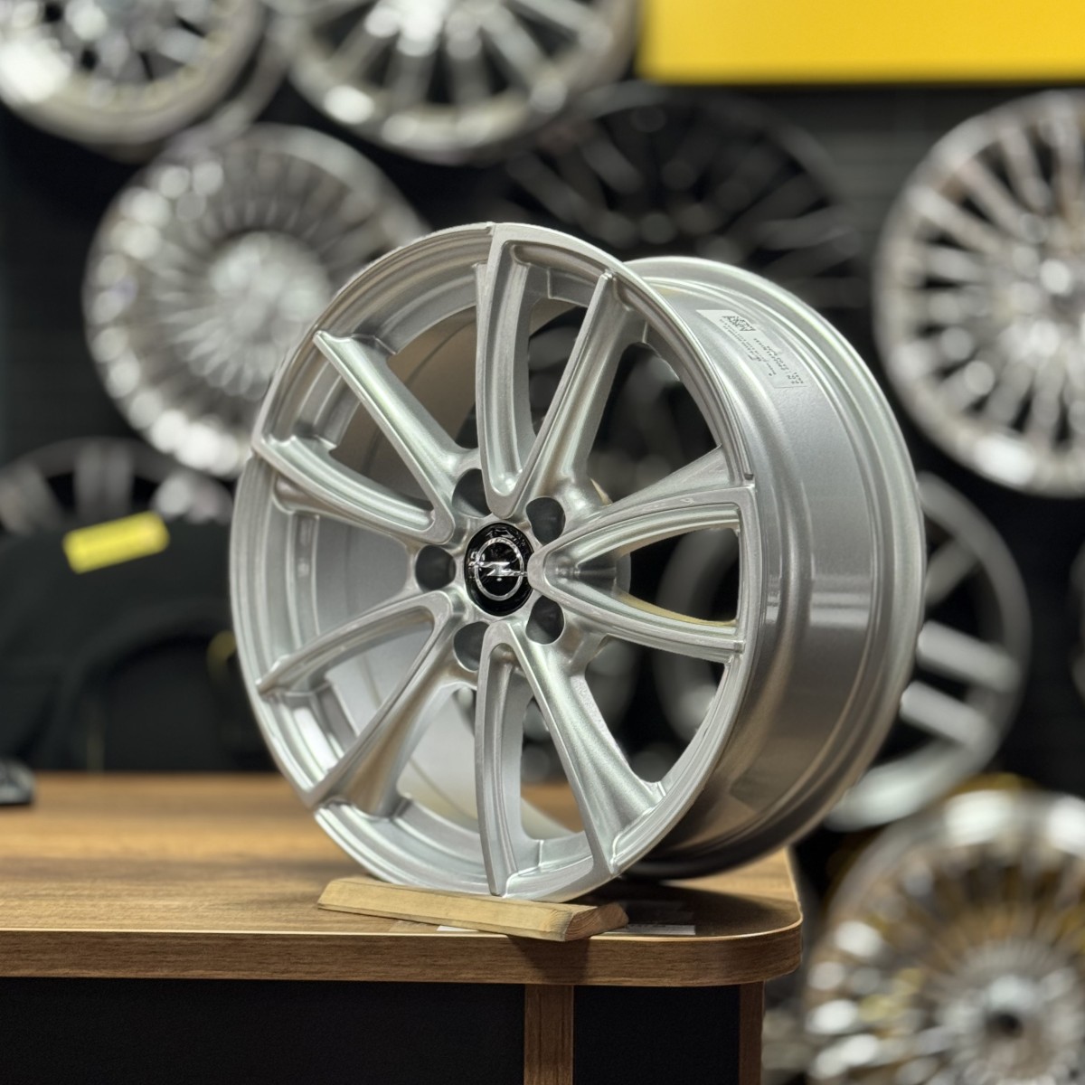 16" 7J 5x105 ET25 56.6 Gümüş Jant Takımı (4 Adet) FD WHEELS