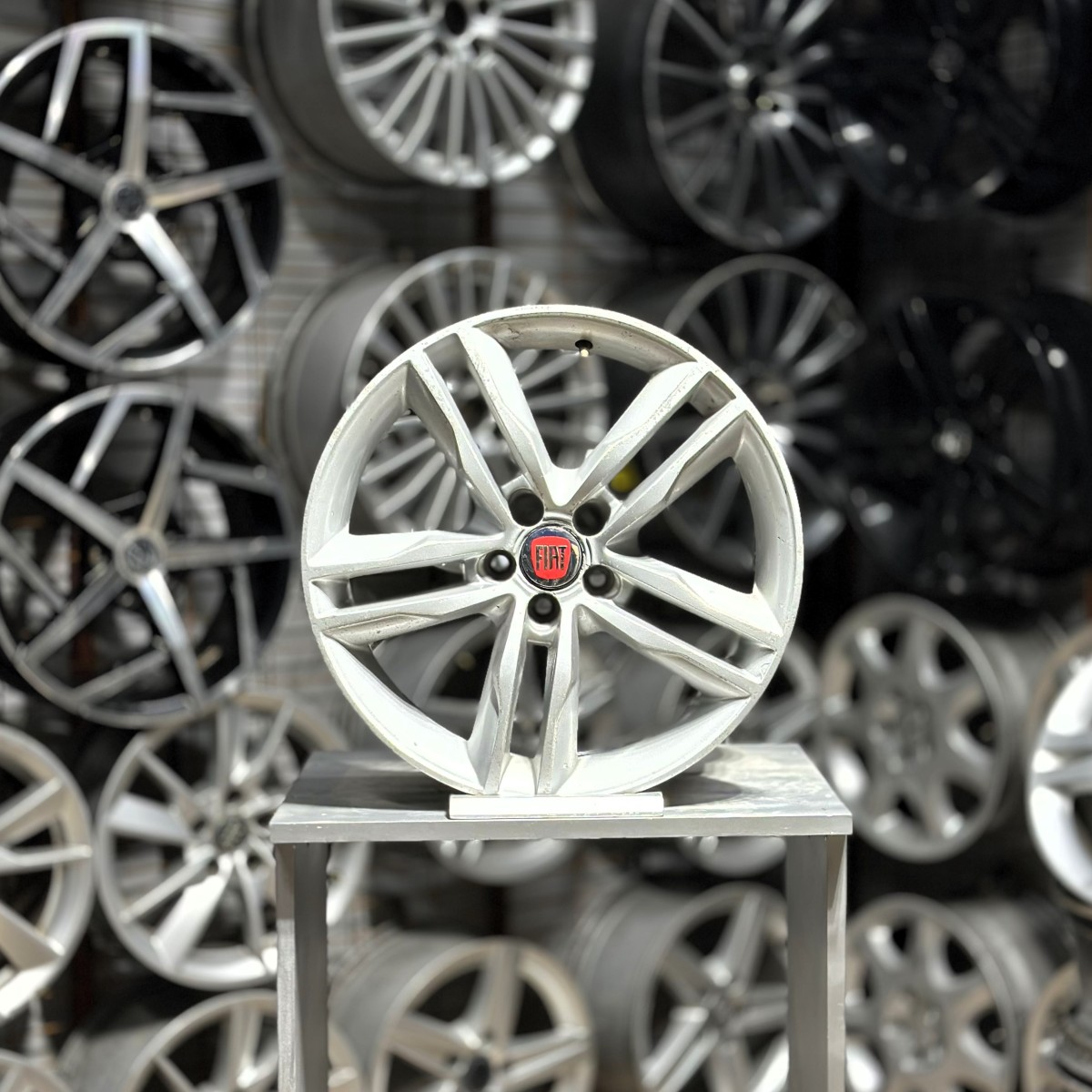 7,5X17 ET35 5X100 FIAT GRUBU UYUMLU TAKIM 2. EL