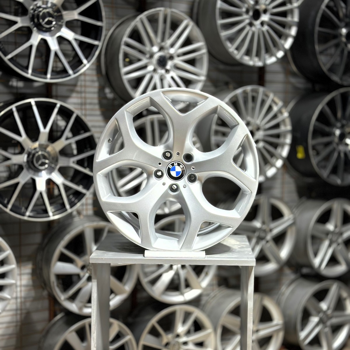9,5-10,5X20 ET35 5X120 AHTAPOT TAKIM 2. EL