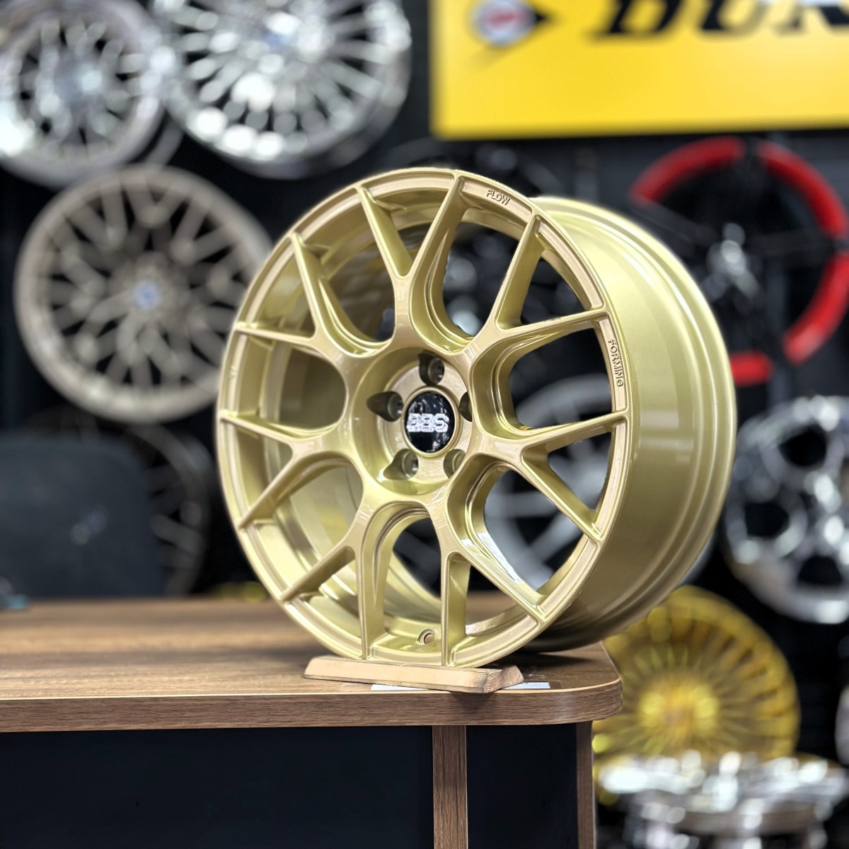 17/5*100 17*7.5 ET35 67.1 GOLD
