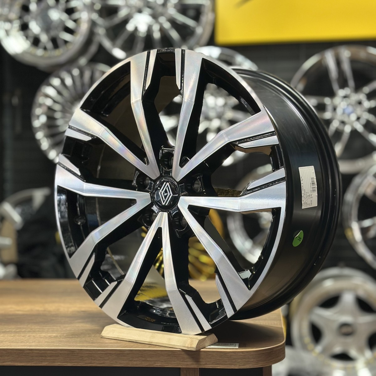 18" 7.5J 5x114.3 ET40 66.1 Jant Takımı (4 Adet) SONIC